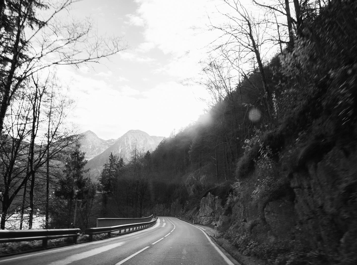 Photograph from Winter in Europe: snow, lakes or European cities in winter · frame 05